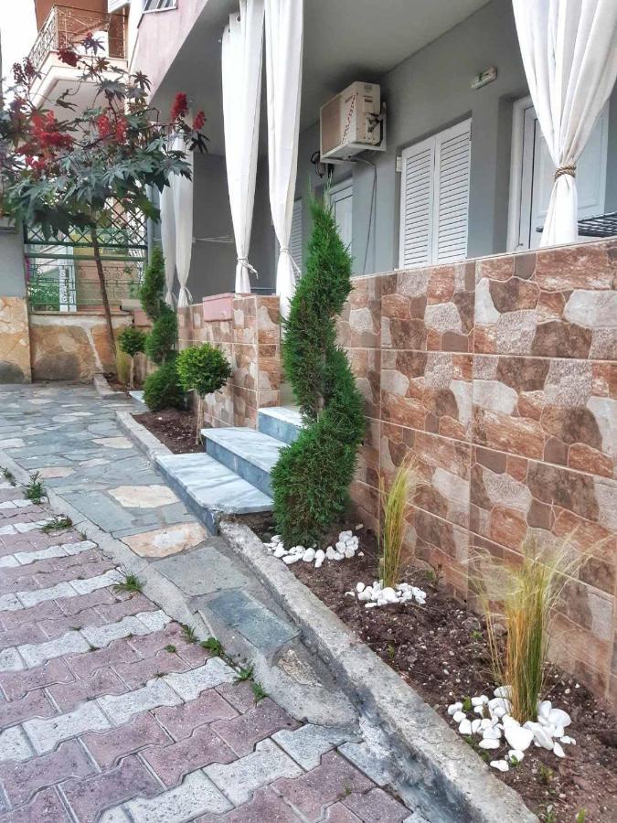 Delia Apartments Pefkochori Buitenkant foto