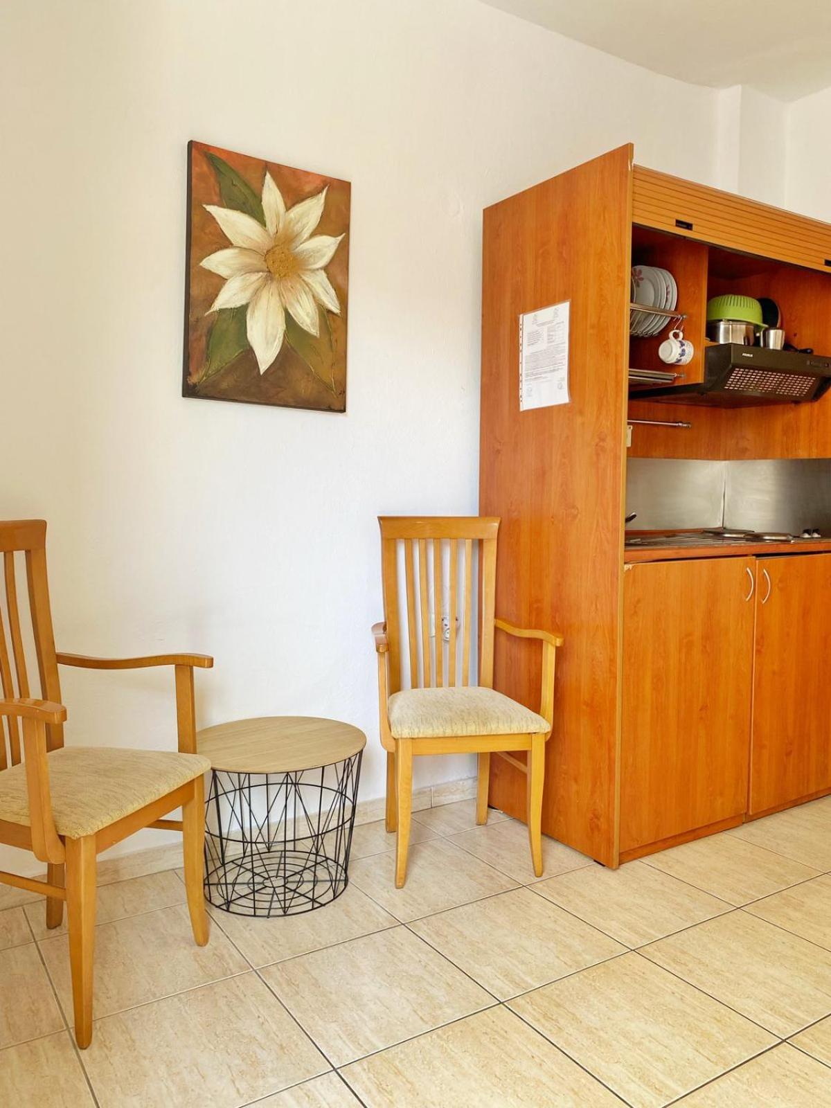 Delia Apartments Pefkochori Buitenkant foto